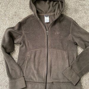 Patagonia zip up hooded sweatshirt. Size M Brown